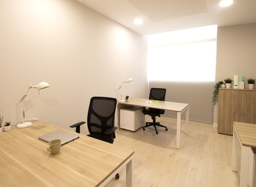 Business center disponible para alquilar en Eixample 100 m², Ronda President Irla 26 - 2 | MatchOffice