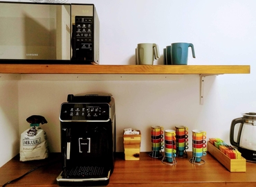 Explore oficinas compartidas en Málaga 200 m², Calle Puerto 14 - 6 | MatchOffice.es
