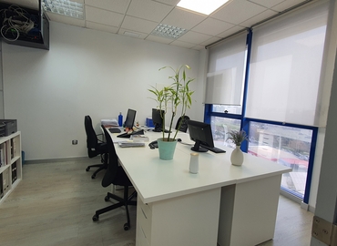Explore coworking en Sevilla 200 m², Calle de la Arquitectura 2 Torre 11 Planta 7 - 2 | MatchOffice.es