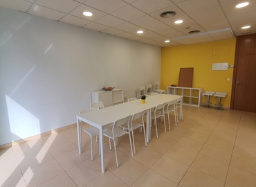 Alquile oficinas compartidas en Sevilla 200 m², Calle de la Arquitectura 2 Torre 11 Planta 7 - 7 | MatchOffice