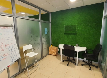 Explore oficinas compartidas en Sevilla 200 m², Calle de la Arquitectura 2 Torre 11 Planta 7 - 10 | MatchOffice