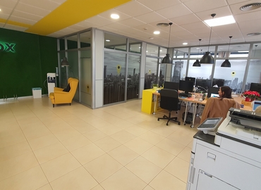 Alquile oficinas compartidas en Sevilla 200 m², Calle de la Arquitectura 2 Torre 11 Planta 7 - 17 | MatchOffice