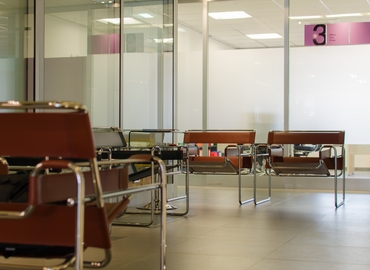 Únase a nuestra oficina virtual en Almería, Autovía del Mediterráneo Salida 429 - 4 | MatchOffice.es