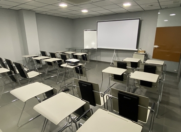 Alquile sala de reuniones en Almería 54 m², Calle Chillida - 1 | MatchOffice.es
