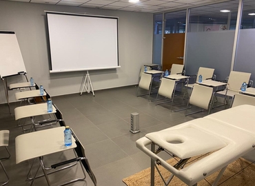 Alquile sala de juntas en Almería 54 m², Calle Chillida - 4 | MatchOffice.es