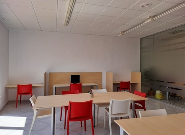 Parque empresarial en alquiler en Alicante 100 m², Carrer de l'Arquitecte Urteaga - 2 | MatchOffice.es