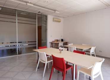 Centros de negocio en alquiler en Alicante 100 m², Carrer de l'Arquitecte Urteaga - 3 | MatchOffice