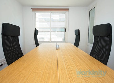 250 m² Business space in Valencia, Carrer de Colón 42 (46004) - 1 | MatchOffice