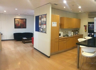 Centros de oficinas disponible para alquilar en Marbella 70 m², Avenida Ricardo Soriano 72 - 10 | MatchOffice.es