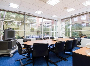 Elija sala de reuniones acogedora en Madrid Centro 300 m², Calle López de Hoyos 35 - 1ª - 16 | MatchOffice