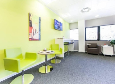 Alquile sala de reuniones equipada en La Chopera 250 m², Gabriel García Márquez 4 - 12 | MatchOffice