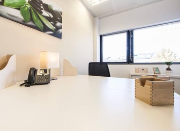 Elija sala de reuniones equipada en La Chopera 250 m², Gabriel García Márquez 4 - 19 | MatchOffice.es