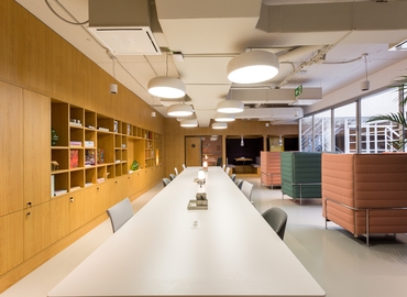 Alquile sala de conferencias equipada en Sant Martí 230 m², Carrer de Pallars 193 - 6 | MatchOffice