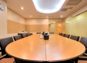 Alquile sala de conferencias equipada en Eixample 100 m², Gran Via de les Corts Catalanes 583 - 16 | MatchOffice