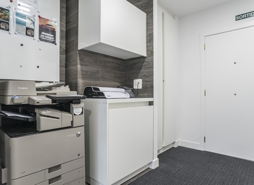 Alquile sala de juntas acogedora en Gràcia 40 m², Carrer d'Osona 2 - 14 | MatchOffice.es