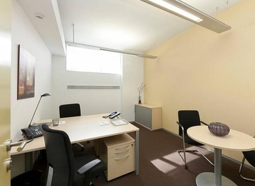 Reserve sala de reuniones equipada en Bilbao 90 m², Calle Gran Via 19-21 - 4 | MatchOffice