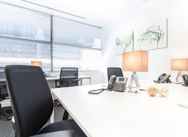 Elija sala de reuniones acogedora en Madrid Centro 135 m², Calle de Martínez Villergas 49 - 10 | MatchOffice