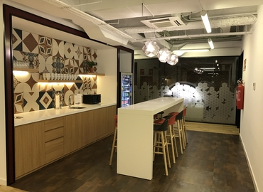 Alquile nuestra direccion virtual fiable en Madrid Centro, Calle de Manzanares 4 - 10 | MatchOffice.es