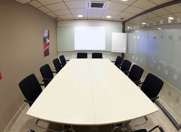 Coopere con nuestra direccion virtual funcional en Málaga, Plaza de la Solidaridad 12 - 12 | MatchOffice.es