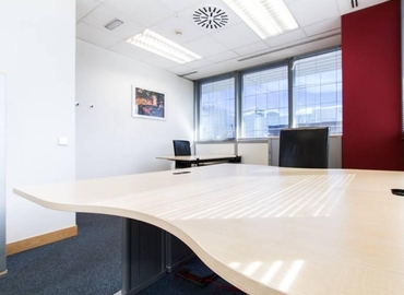 Virtual office in Madrid Centro, Calle de la Ribera del Loira 46 (28042) - 3 | MatchOffice.com