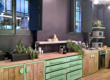 Explore oficinas temporales en Madrid Centro 40 m², Calle de la Libertad 20 - 8 | MatchOffice.es