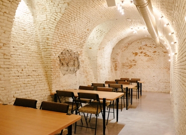 40 m² Coworking space in Madrid Centro, Calle de Juan de Herrera 3 (28013) - 1 | MatchOffice