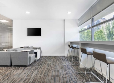 Alquile oficinas de coworking en Madrid Centro 48 m², Calle Gran Vía 71 - 7 | MatchOffice.es