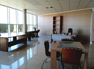 Explore oficinas temporales en Ciudad Real 390 m², Calle Prado - 0 | MatchOffice