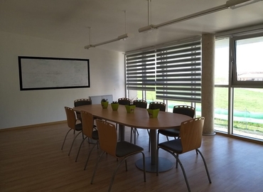 Explore coworking en Ciudad Real 390 m², Calle Prado - 13 | MatchOffice
