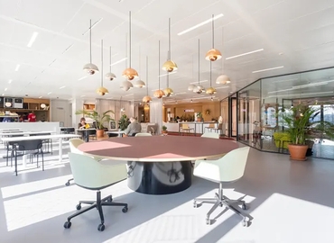 Micentro de negocio en alquiler en Madrid Hortaleza 100 m², Calle Isabel Colbrand - 3 | MatchOffice.es