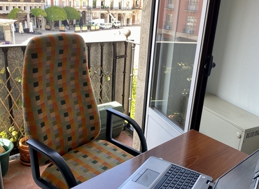 Centros de negocio disponible para alquilar en Burgos 45 m², Pl. Mayor - 1 | MatchOffice