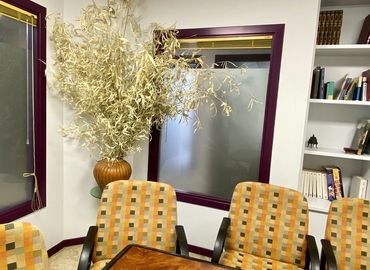 Business center disponible para alquilar en Burgos 45 m², Pl. Mayor - 4 | MatchOffice.es