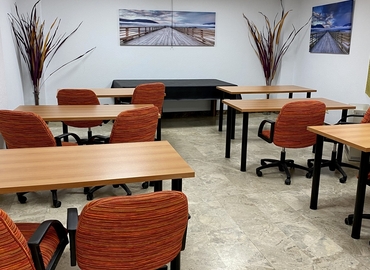 Business center disponible para alquilar en Burgos 45 m², Pl. Mayor - 7 | MatchOffice