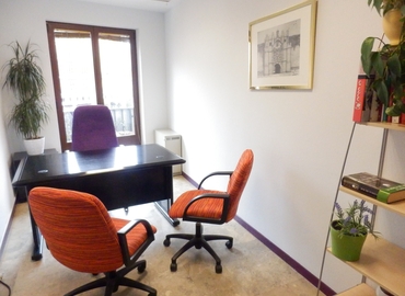 Parque empresarial disponible para alquilar en Burgos 45 m², Pl. Mayor - 13 | MatchOffice