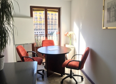 Alquile sala de conferencias en Burgos 50 m², Calle Entremercados 8 - 5 | MatchOffice