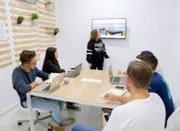 Alquile oficinas compartidas en Málaga 58 m², Paseo de Reding 43 - 8 | MatchOffice.es