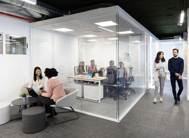 Centros de oficinas en alquiler en Madrid Centro 900 m², Calle Manuel Tovar 33 - 1 | MatchOffice.es