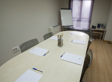 Oficina confortable disponible para alquilar en Madrid Centro 50 m², Calle Juan Bravo 3A - 4 | MatchOffice.es