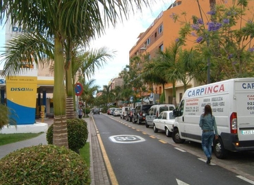 Alquile sala de reuniones equipada en Tenerife 20 m², Avenida Los Playeros - 9 | MatchOffice.es