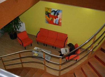Alquile nuestra oficina virtual funcional en Ponferrada, Calle Hamburgo 12A - 11 | MatchOffice