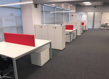 Alquile sala de juntas equipada en Salamanca 40 m², Calle Segunda 43 Poligono Montalvo III. Carbajosa de la Sagrada - 11 | MatchOffice.es