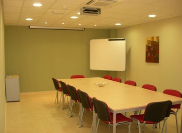 Alquile nuestra oficina virtual cómoda en València, Camí del Port 143 - 9 | MatchOffice.es