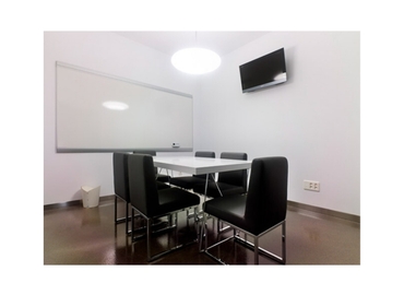 Reserve sala de conferencias equipada en La Coruña City Center 12 m², Rúa Juan Flórez 8 - 3 | MatchOffice