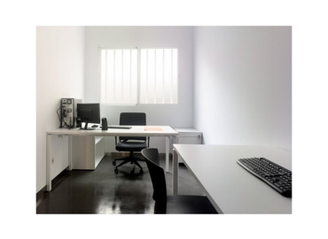 Alquile sala de conferencias acogedora en La Coruña City Center 12 m², Rúa Juan Flórez 8 - 5 | MatchOffice