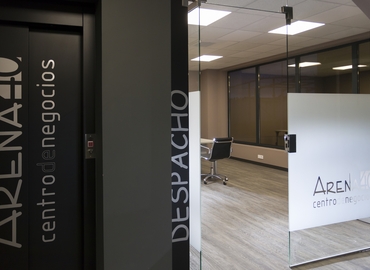 Reserve sala de conferencias equipada en Ferrol 40 m², Avenida Arrieiros esquina Vidrieros - 9 | MatchOffice