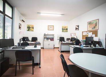 Office Calle Vicente Berdusán Bloque D 50010 Zaragoza