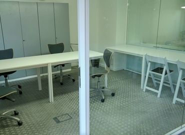 Reserve sala de conferencias acogedora en Gràcia 40 m², Carrer Albigesos 25-27 - 8 | MatchOffice.es