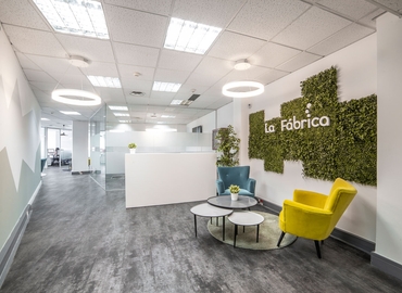 Alquile sala de juntas equipada en Madrid Centro 30 m², Glorieta de Cuatro Caminos - 7 | MatchOffice