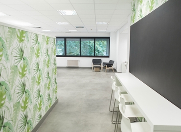 Alquile sala de juntas equipada en Madrid Tetuán 40 m², Avenida Brasil - 8 | MatchOffice