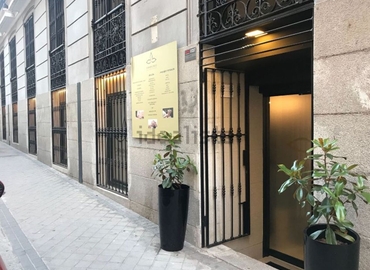 Centros de oficinas en alquiler en Madrid Centro 100 m², Calle de Bárbara de Braganza - 2 | MatchOffice.es